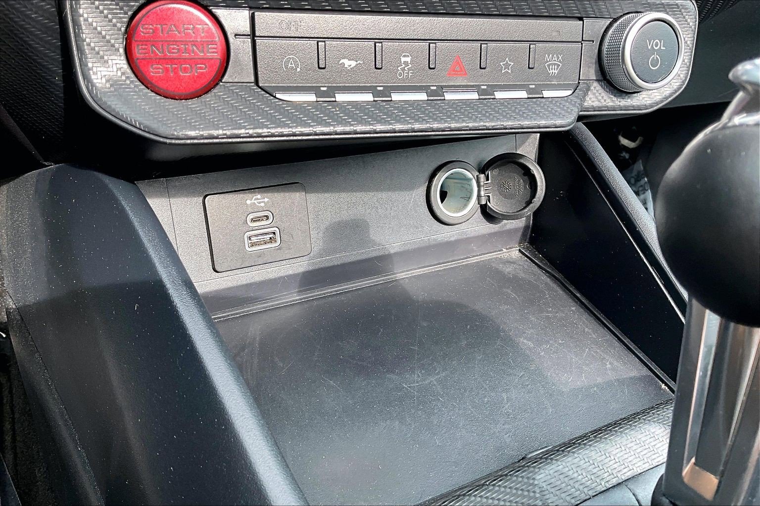Certified 2025 Ford Mustang Premium RWD image 31