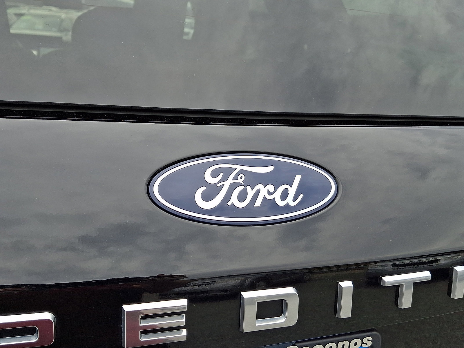 Certified 2025 Ford Expedition Platinum image 31