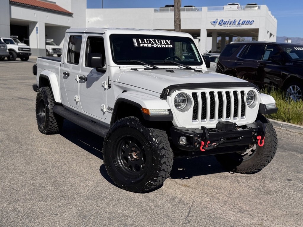 Used 2020 Jeep Gladiator Overland image 2