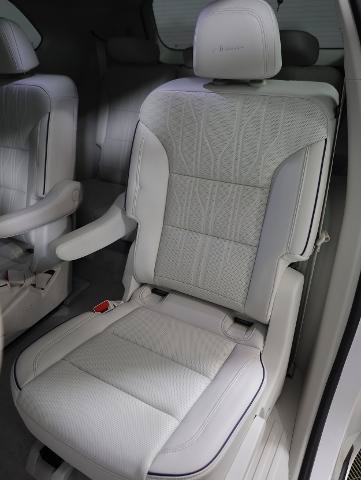Used 2025 Buick Enclave Avenir w/ Trailering Package, 5000 lbs. AWD/4WD image 13