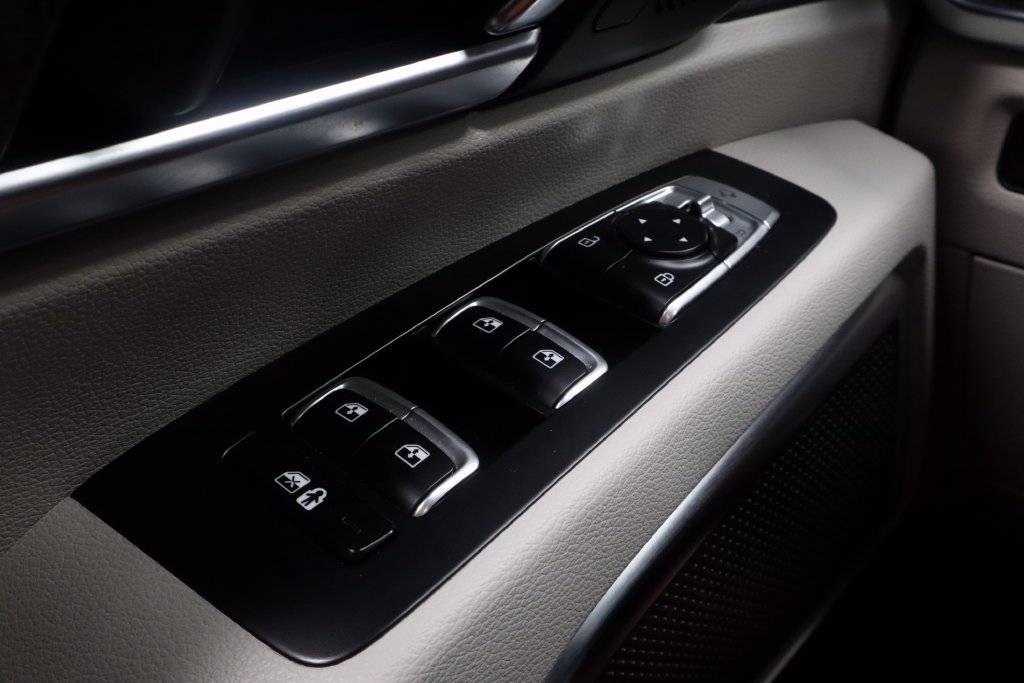 Used 2023 Kia Telluride SX FWD image 26