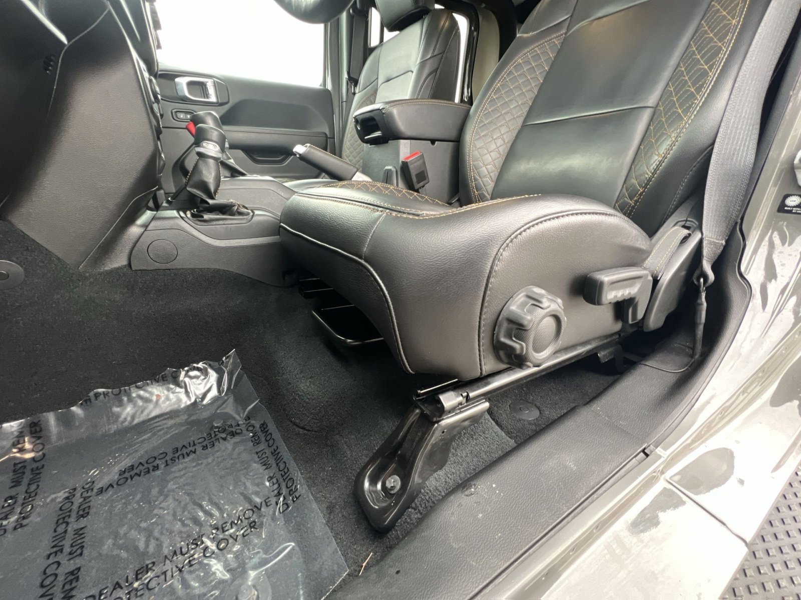 Used 2022 Jeep Gladiator Overland image 14