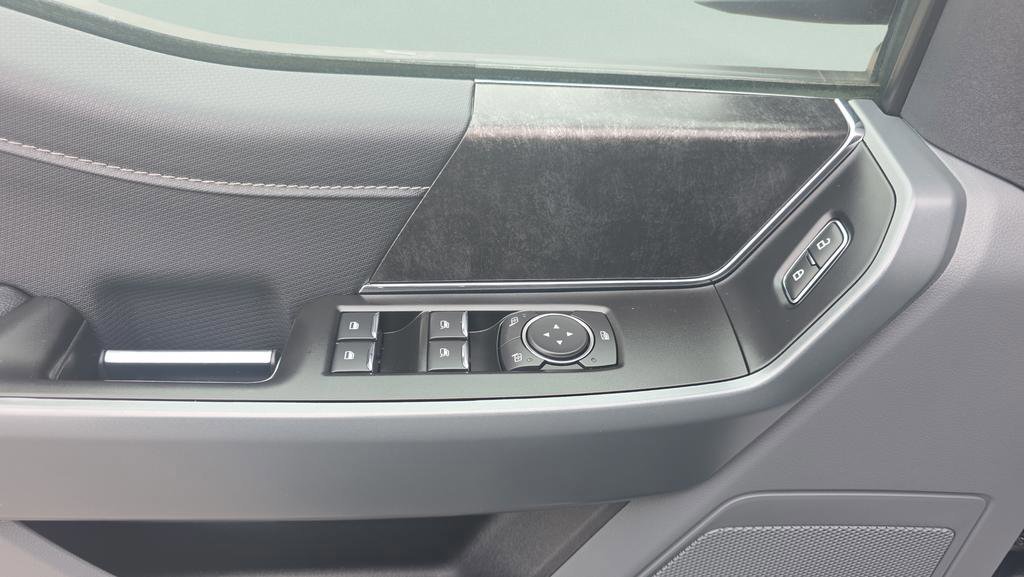 Certified 2022 Ford F150 XLT w/ Equipment Group 302A High image 15