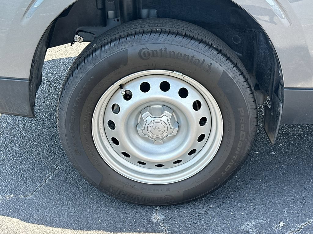 Certified 2025 Ford Maverick XL FWD image 17