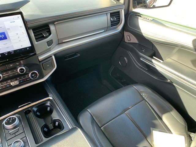 Certified 2022 Ford Expedition XLT w/ Equipment Group 202A image 23
