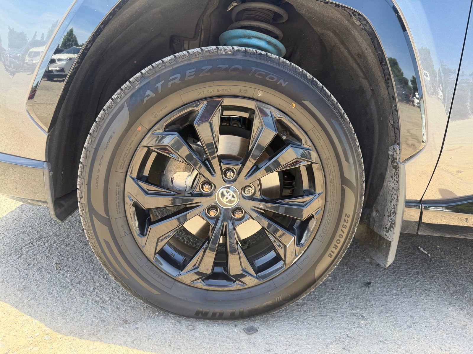 Used 2022 Toyota RAV4 XSE AWD/4WD image 9