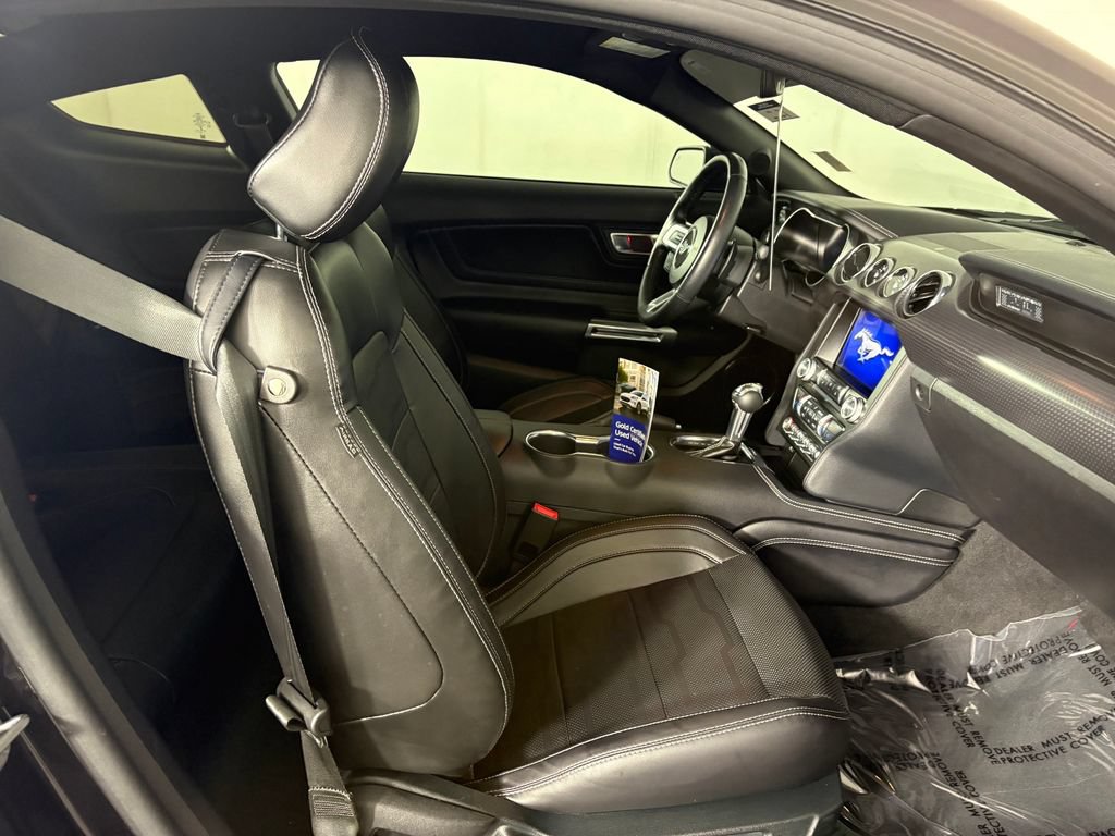 Certified 2022 Ford Mustang Premium w/ 2.3L High Performance Package RWD image 32
