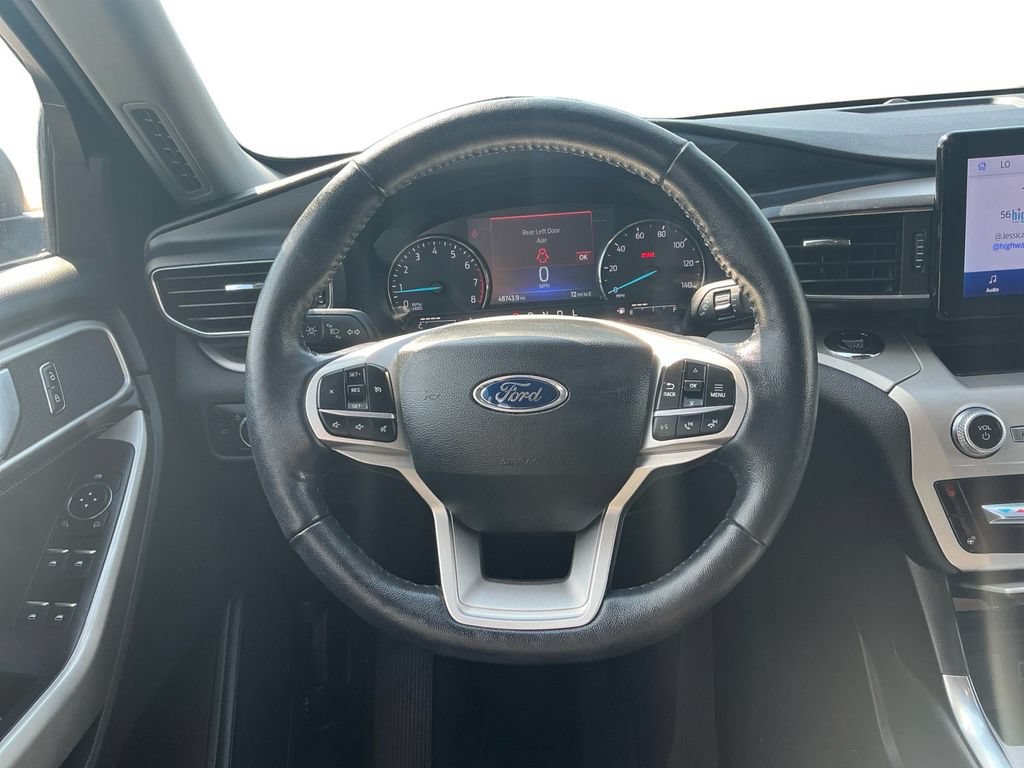 Certified 2022 Ford Explorer XLT w/ Equipment Group 202A RWD image 18