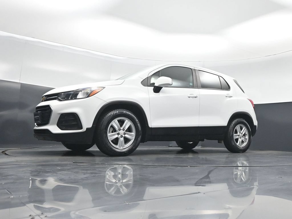Used 2021 Chevrolet Trax LS w/ Tint and Cruise Package FWD image 45