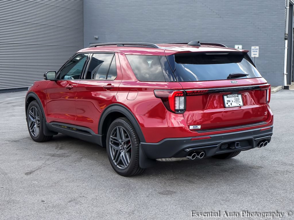 Certified 2025 Ford Explorer ST AWD/4WD image 5