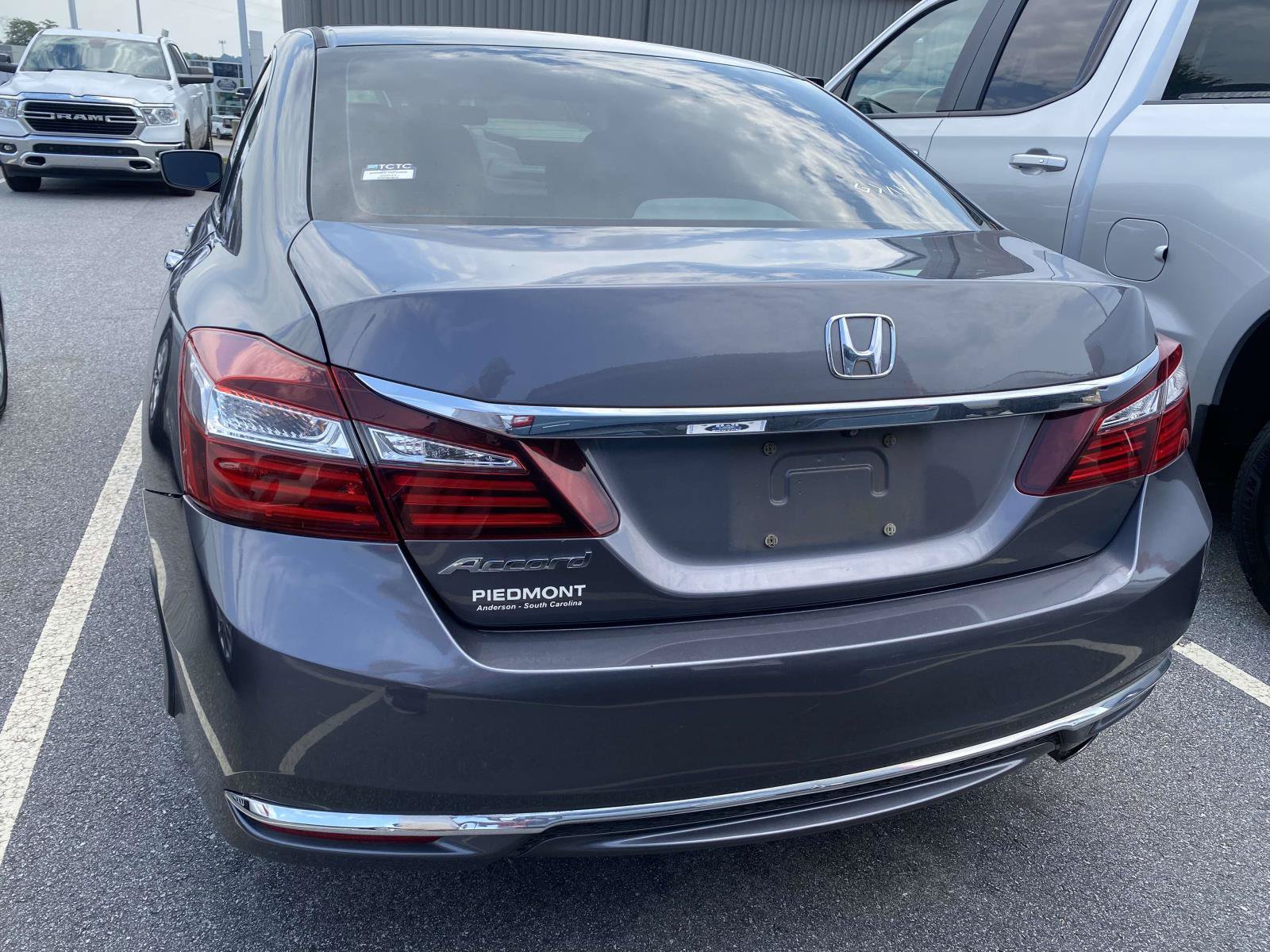 Used 2017 Honda Accord LX image 6