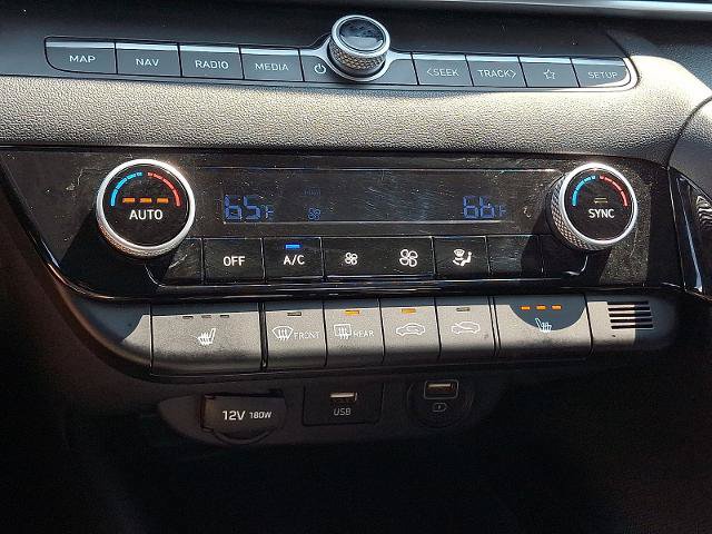 Used 2023 Hyundai Elantra SEL w/ Convenience Package FWD image 16