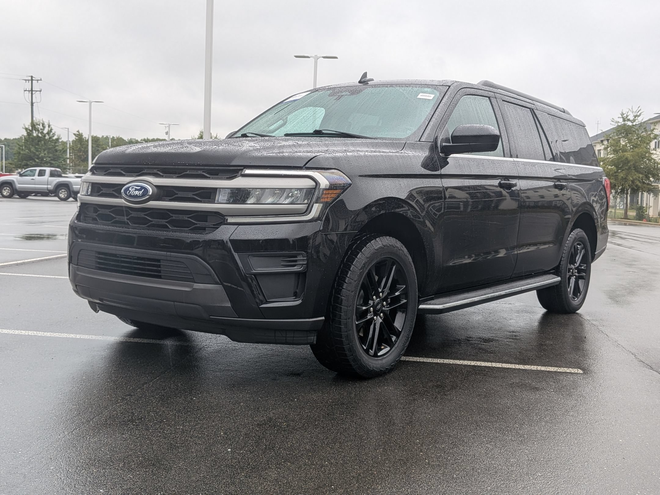 Certified 2023 Ford Expedition Max XLT RWD image 8