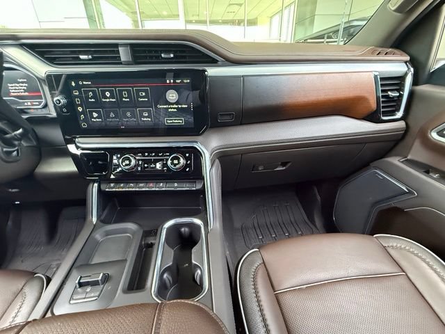 Used 2025 GMC Sierra 2500 Denali w/ Technology Package AWD/4WD image 22