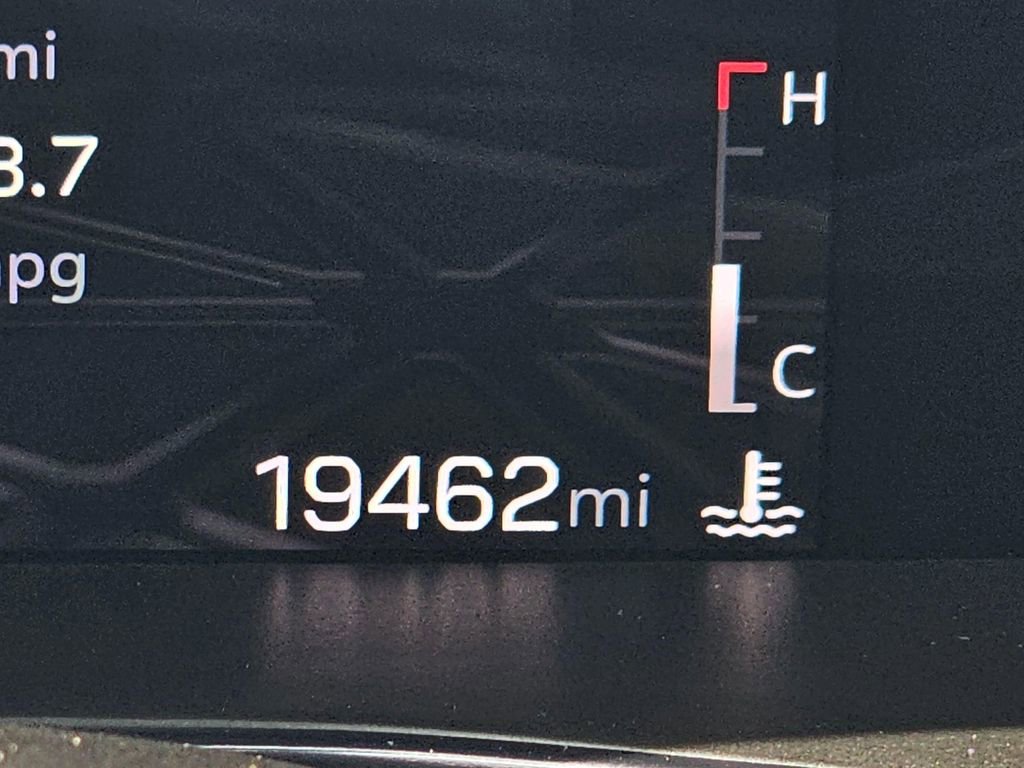 Used 2023 GMC Canyon AT4 w/ AT4 Premium Package image 18