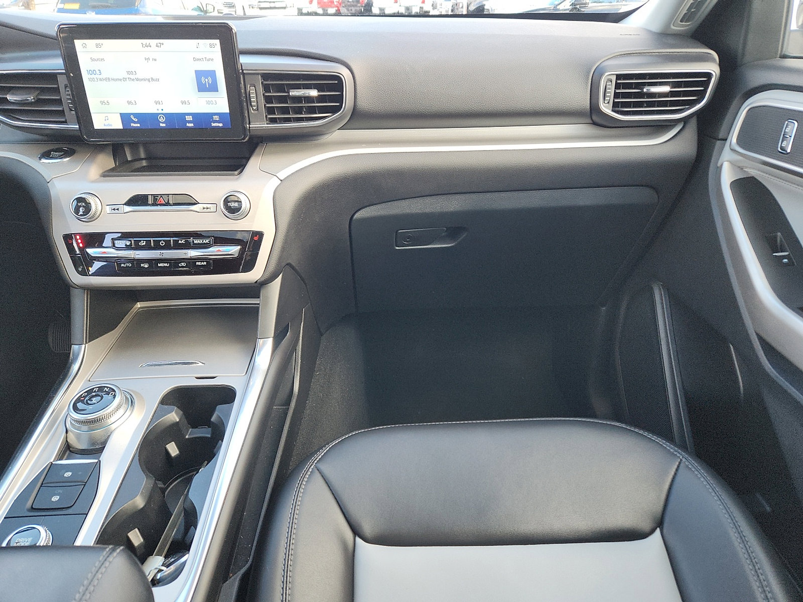 Certified 2023 Ford Explorer XLT w/ Equipment Group 202A image 11