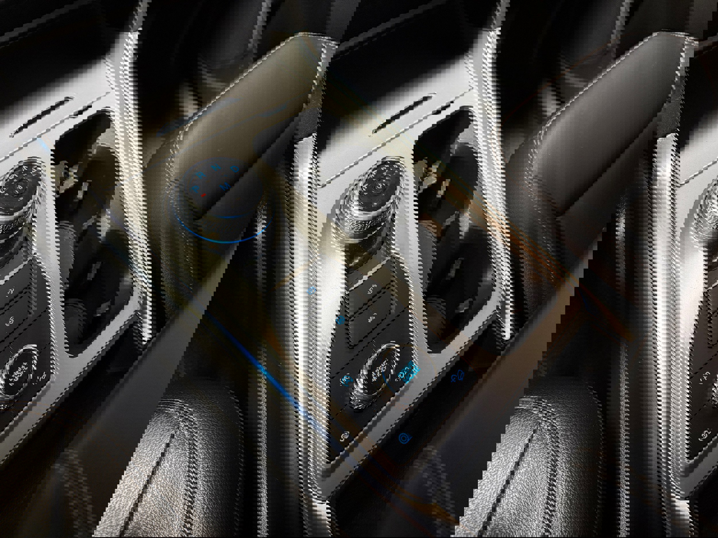 Certified 2020 Ford Explorer XLT w/ Equipment Group 202A image 27