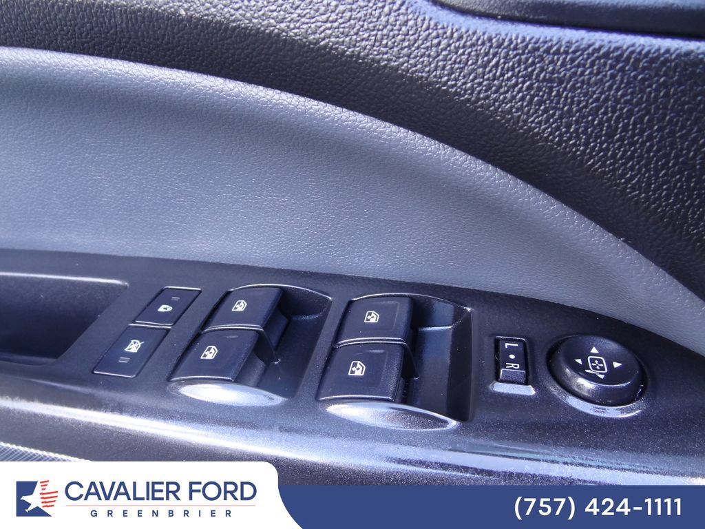 Used 2019 Chevrolet Colorado Z71 w/ Z71 Midnight Edition AWD/4WD image 14