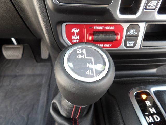 Used 2023 Jeep Gladiator Rubicon w/ Cold Weather Group AWD/4WD image 23