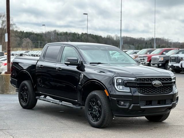 Certified 2025 Ford Ranger Lariat w/ Black Appearance Package image 11