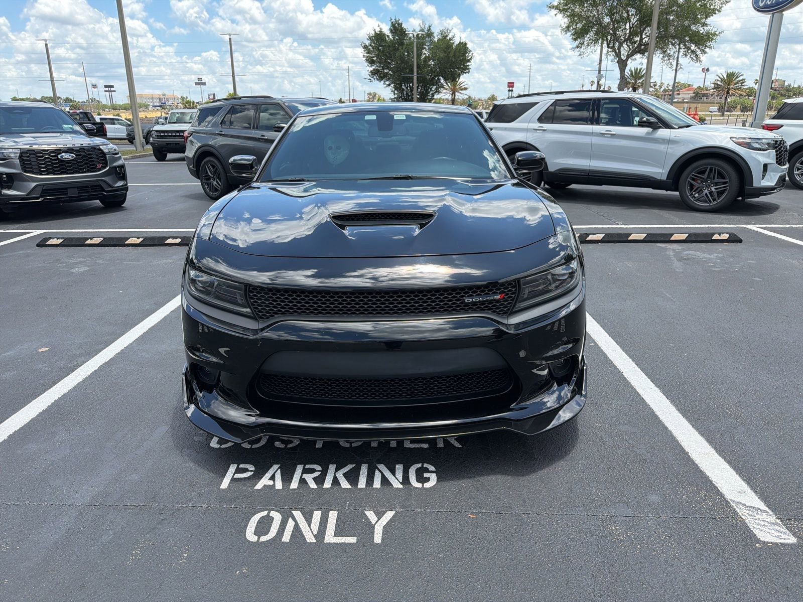 Used 2023 Dodge Charger R/T w/ Plus Group RWD image 3