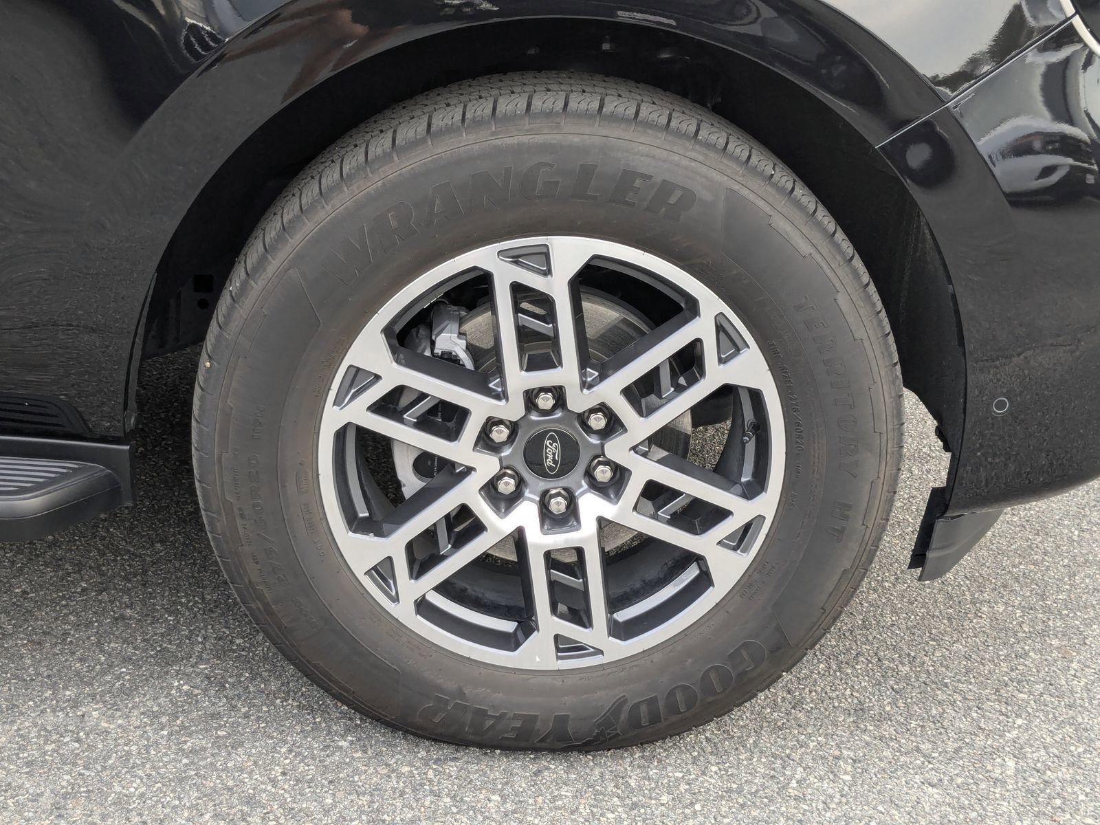 Certified 2025 Ford Expedition Max Active image 13