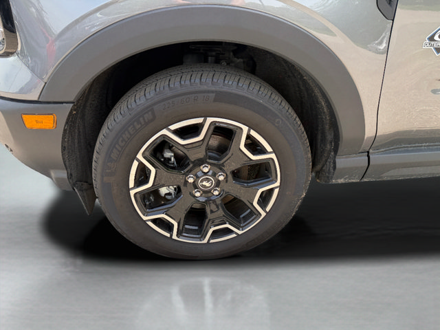 Certified 2025 Ford Bronco Sport Outer Banks w/ Outer Banks Tech Package+ AWD/4WD image 27