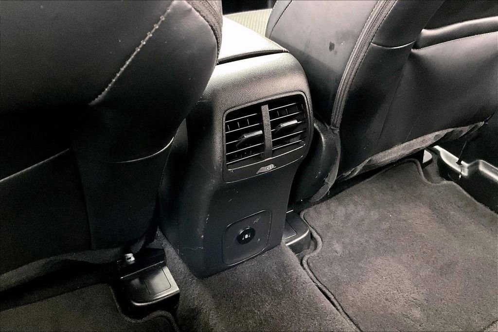Certified 2025 Ford Escape ST-Line Select w/ Tech Pack #1 AWD/4WD image 33