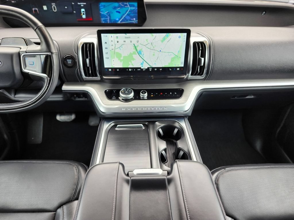 Certified 2025 Ford Expedition Max Platinum AWD/4WD image 14