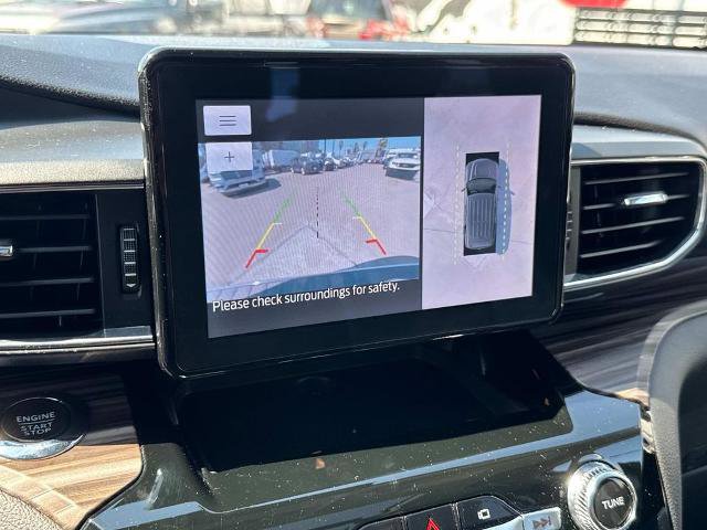 Certified 2022 Ford Explorer Limited w/ Equipment Group 301A image 35