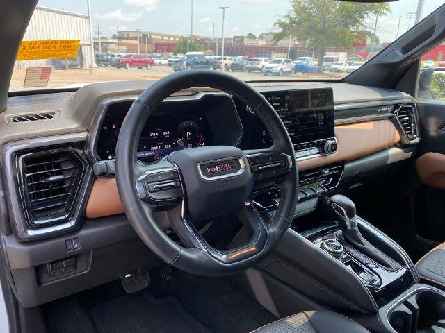 Used 2026 GMC Canyon AT4 w/ AT4 Premium Package AWD/4WD image 12