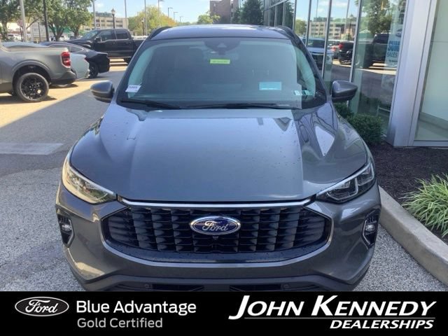 Certified 2023 Ford Escape Platinum w/ Premium Technology Package AWD/4WD image 9