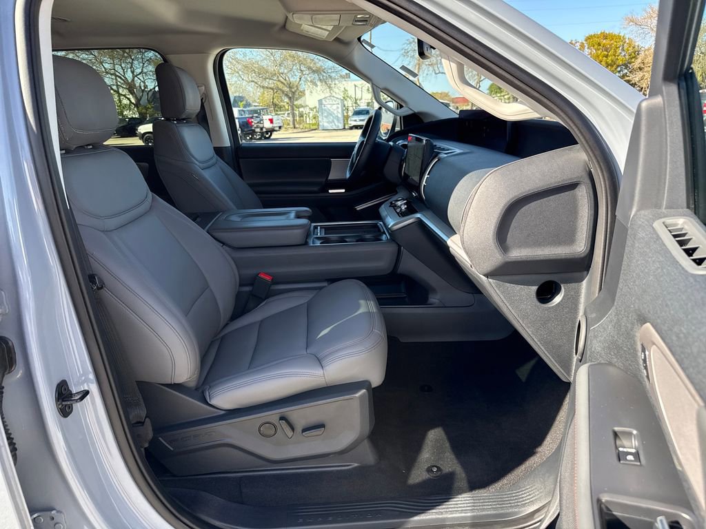 Certified 2025 Ford Expedition Max Active image 26