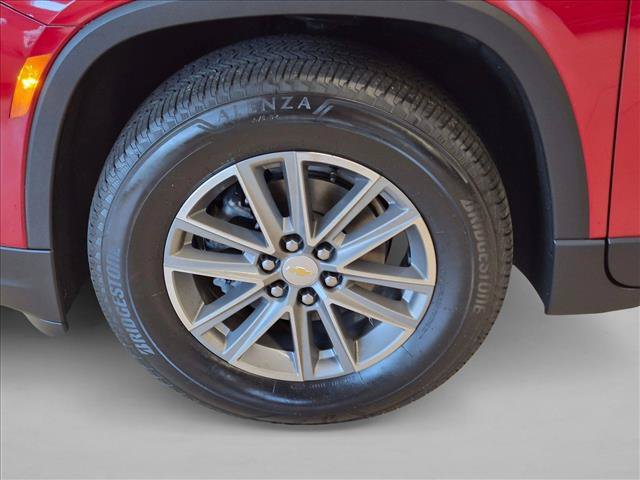 Used 2023 Chevrolet Traverse LT FWD image 27