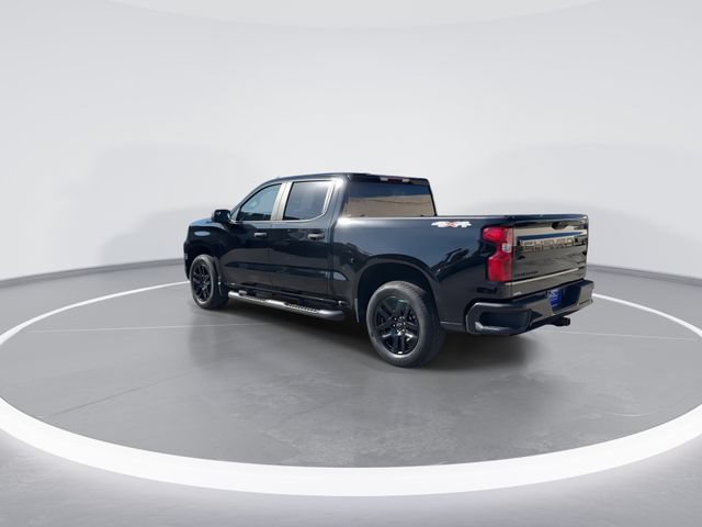 Used 2023 Chevrolet Silverado 1500 Custom w/ Rally Edition AWD/4WD image 5