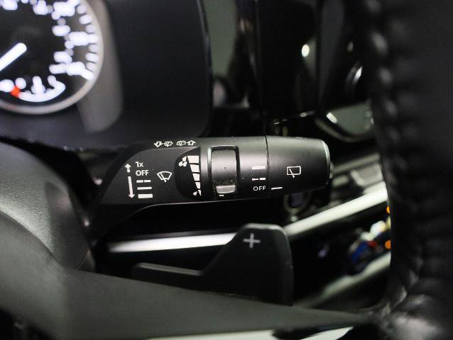 Used 2022 Nissan Pathfinder SL w/ SL Black Package AWD/4WD image 19