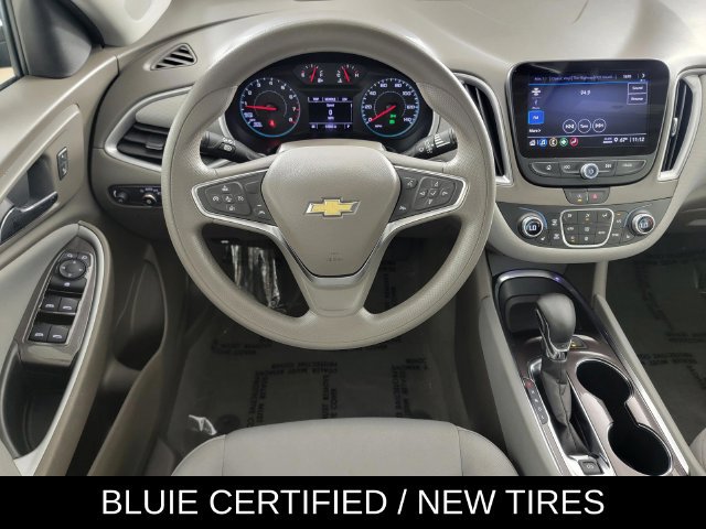 Used 2025 Chevrolet Malibu LT FWD image 25