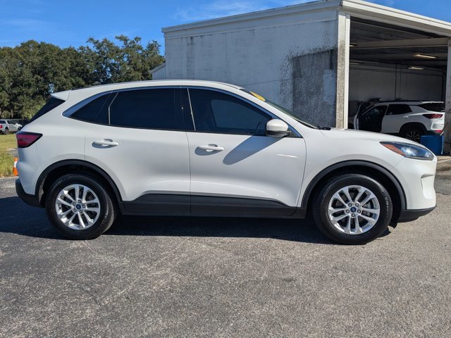 Certified 2020 Ford Escape SE image 6