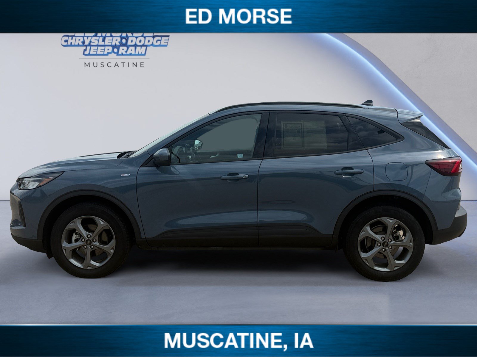 Certified 2025 Ford Escape ST-Line Select AWD/4WD image 2
