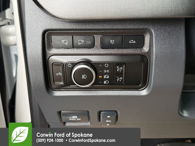 Certified 2024 Ford F450 Platinum w/ FX4 Off-Road Package AWD/4WD image 29