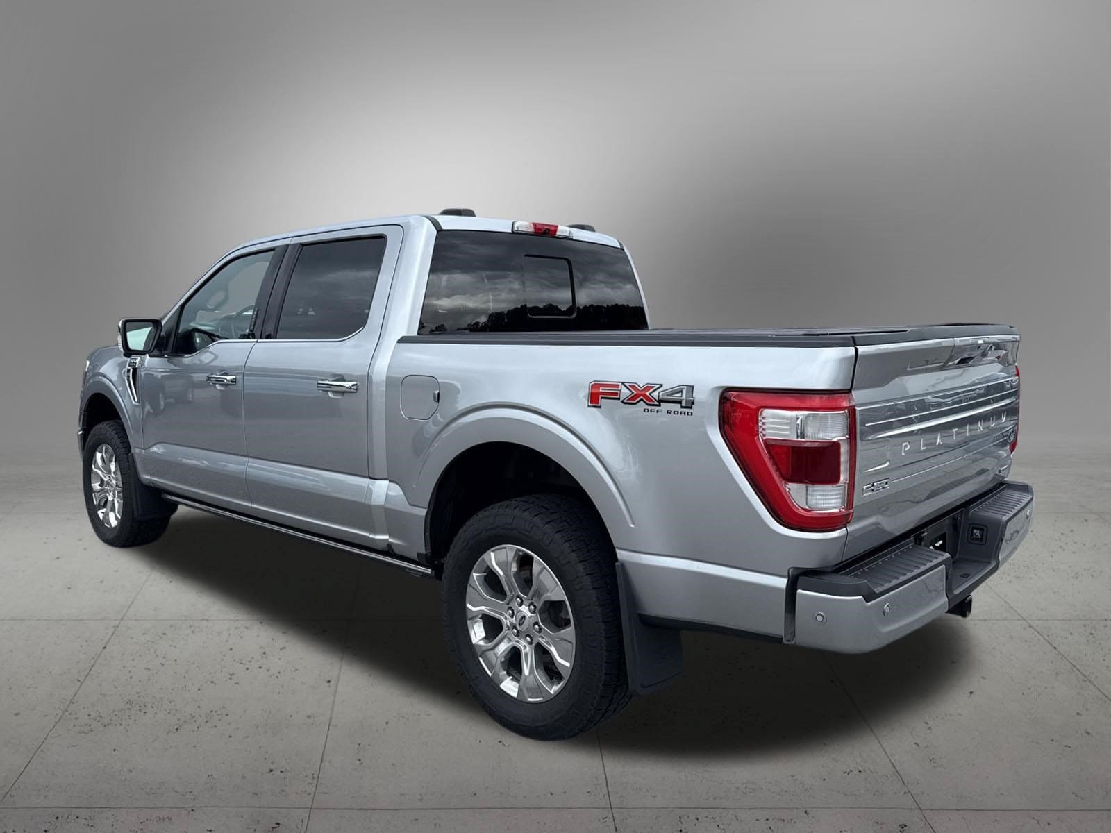 Certified 2022 Ford F150 4x4 SuperCrew image 3