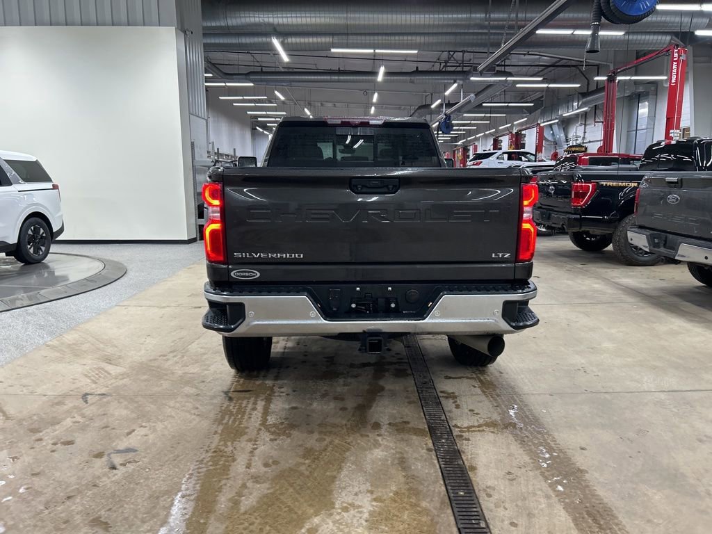 Used 2020 Chevrolet Silverado 2500 LTZ w/ LTZ Premium Package image 3