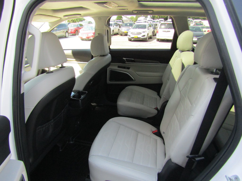 Used 2022 Kia Telluride SX w/ SX Prestige Package AWD/4WD image 37
