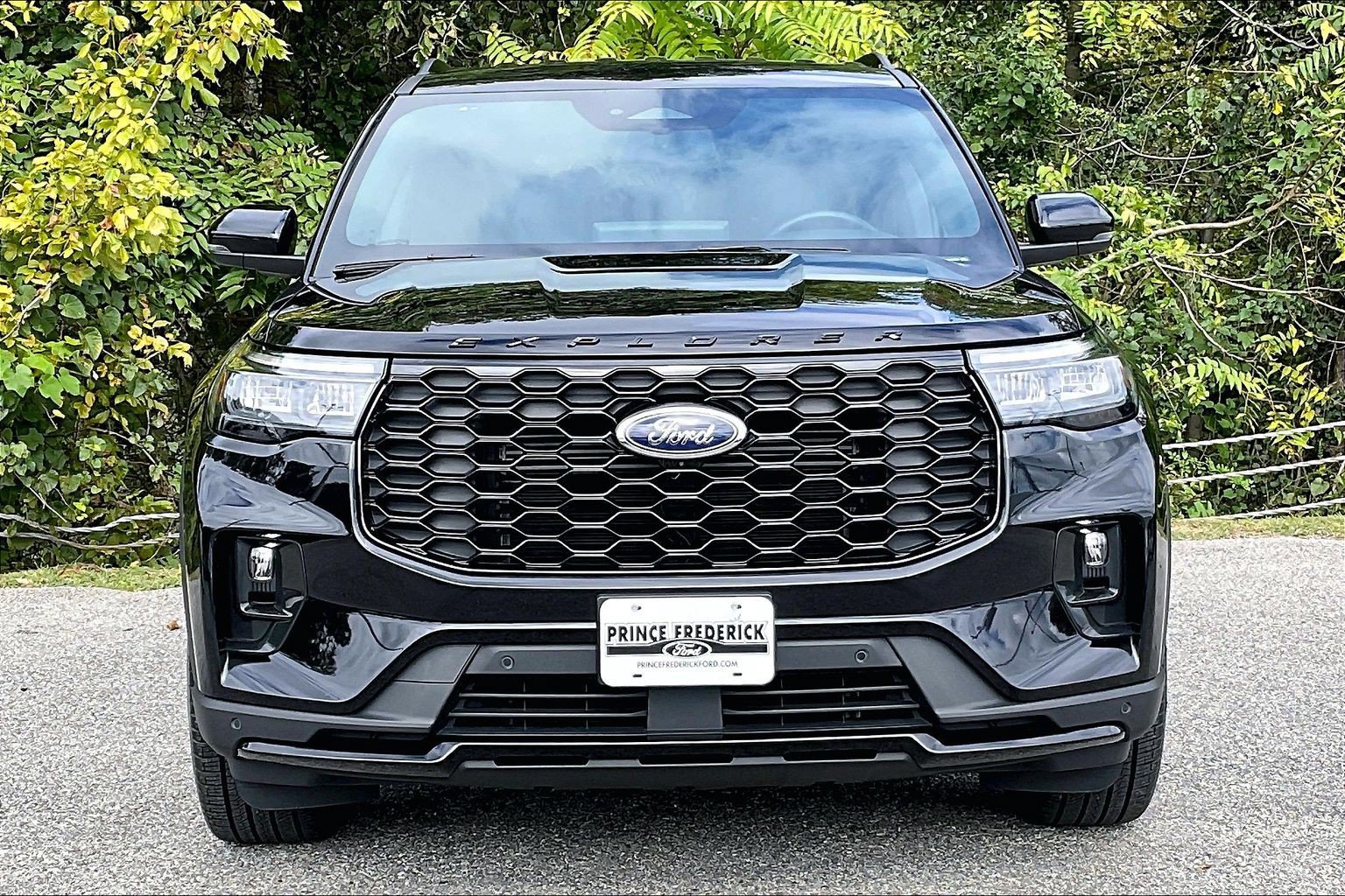 Certified 2025 Ford Explorer ST-Line w/ ST-Line Street Pack AWD/4WD image 2