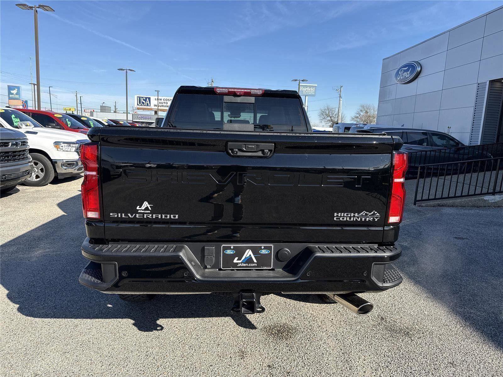 Used 2025 Chevrolet Silverado 2500 High Country w/ High Country Premium Package image 4