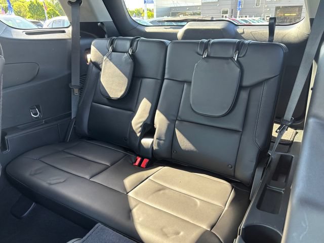 Certified 2024 Ford Explorer XLT w/ Equipment Group 202A AWD/4WD image 10