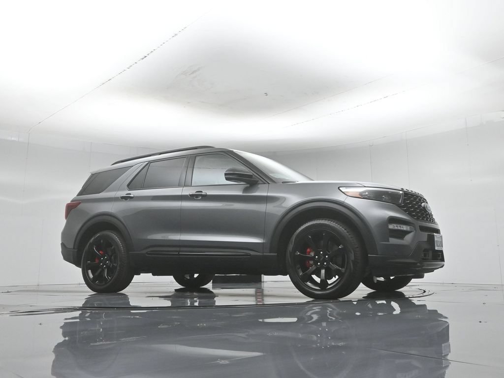 Certified 2024 Ford Explorer ST w/ Equipment Group 401A AWD/4WD image 4
