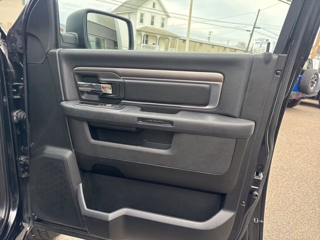 Used 2024 RAM 1500 Classic Warlock image 30