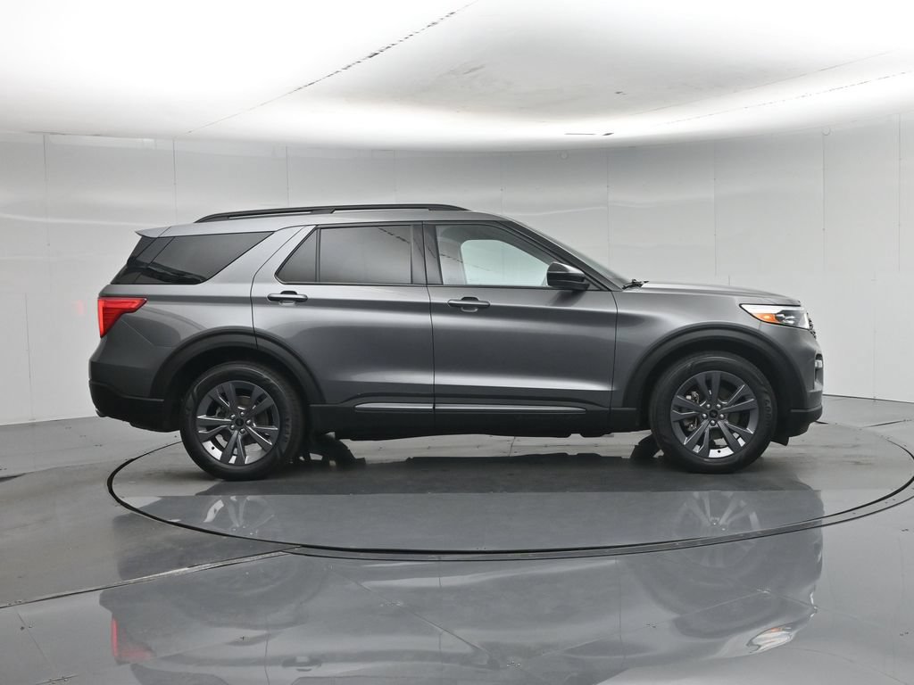 Certified 2023 Ford Explorer XLT w/ Equipment Group 202A RWD image 31