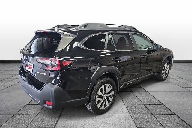 Used 2023 Subaru Outback Premium AWD/4WD image 5